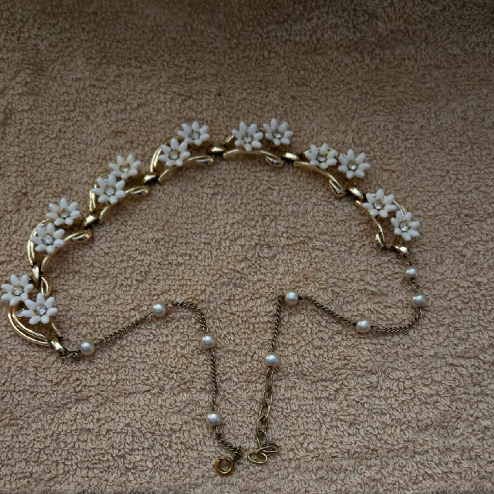 Vintage Gold and White Floral Necklace